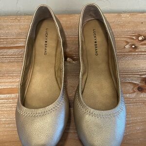 Lucky Brand Women's Metallic Gold Ballet Flats. Size 6.5 M